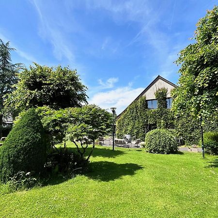 Logis Auberge Du Barrez Mur-de-Barrez エクステリア 写真