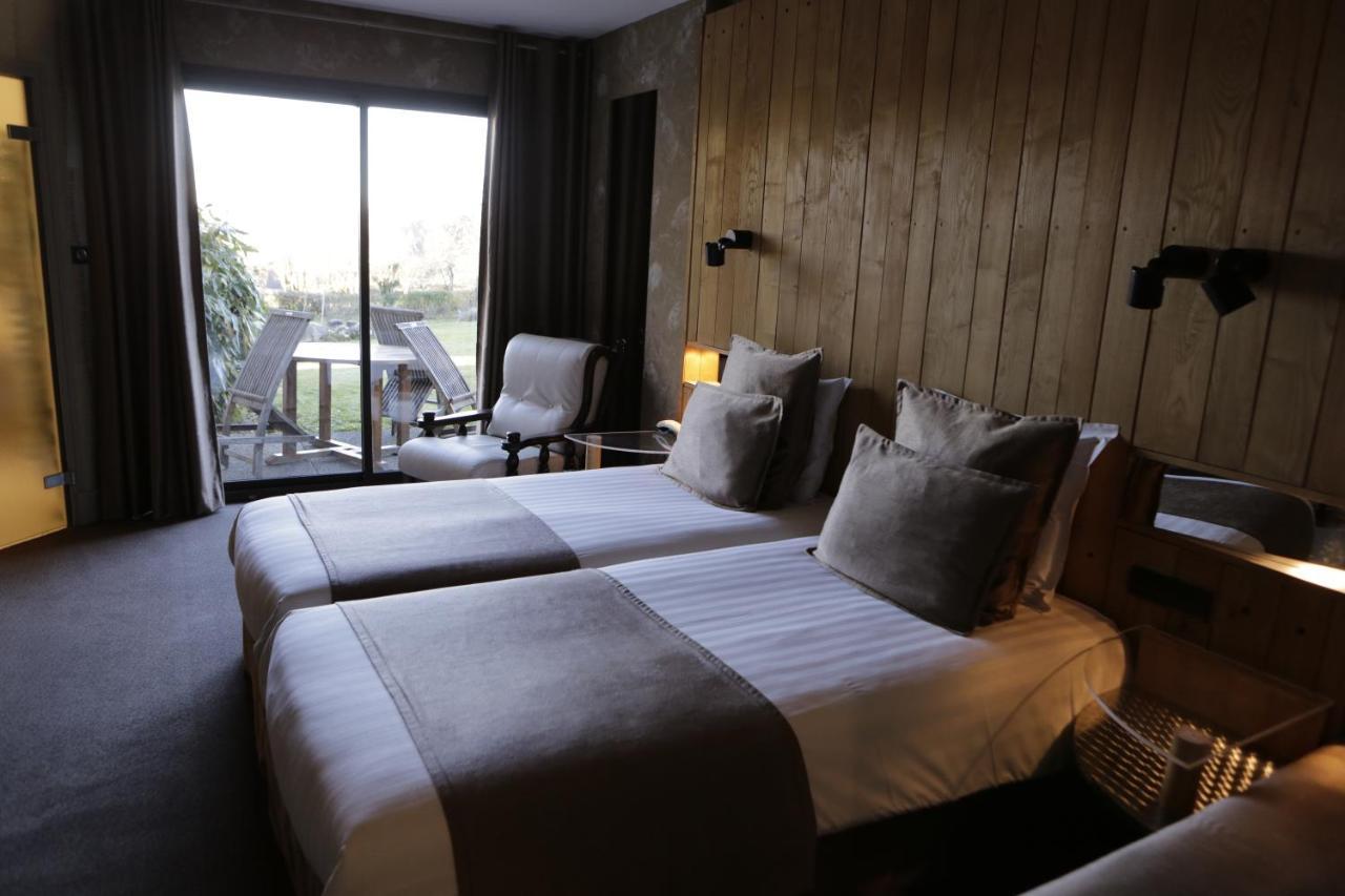 Logis Auberge Du Barrez Mur-de-Barrez エクステリア 写真
